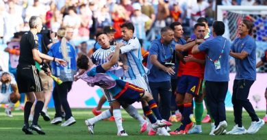 Agresión de Leandro Paredes a Gavi