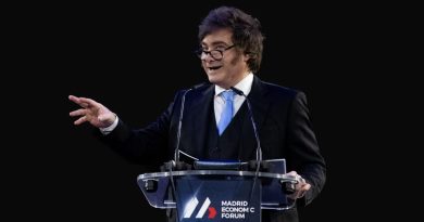 Milei ordena expulsar a extranjeros que promuevan odio o violencia contra argentinos