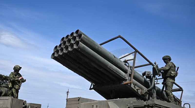 Rusia golpea con armas de alta precisión puerto ucraniano