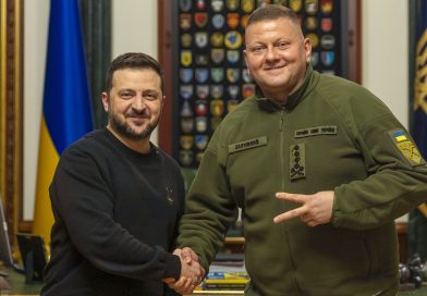 "Sí, lo haré": Respuesta del exjefe militar de Ucrania que inquieta a Zelenski