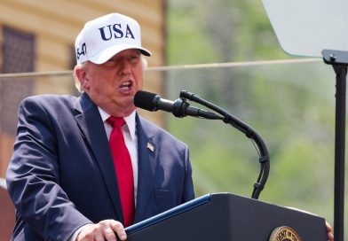 Trump: "Los comunistas no se interpondrán en nuestro camino"