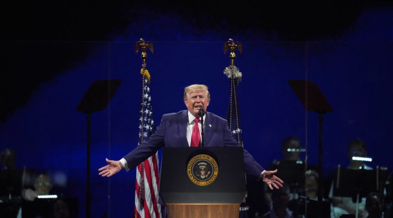 Trump da discurso por los 250 años de EE.UU. pese a desafíos climáticos