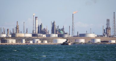 Trump dice que el petróleo venezolano ya pagó 50 veces la operación del 3 de enero