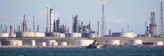 Trump dice que el petróleo venezolano ya pagó 50 veces la operación del 3 de enero