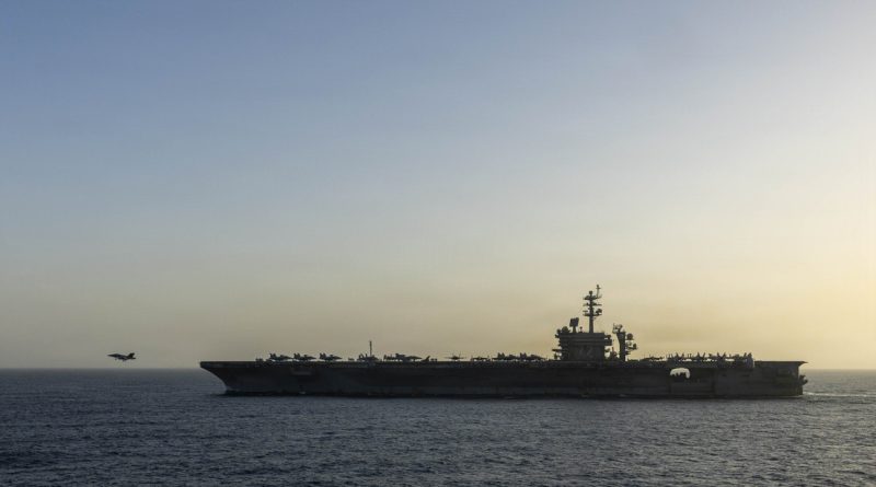 Trump explica por qué EE.UU. quiere cobrar reembolsos al paso de barcos por Ormuz