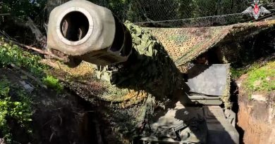 VIDEO: Artilleros rusos reducen a cenizas un puesto de control de drones enemigos