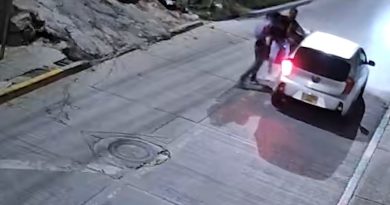 VIDEO IMPACTANTE: Falsos pasajeros atacan a tiros a un conductor de aplicación