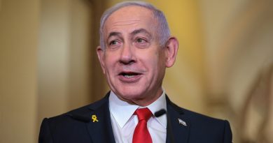 VIDEO: Netanyahu recibe un balón con la cabeza y elige a Messi en la final del Mundial