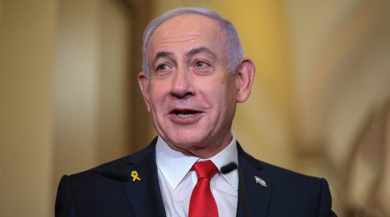 VIDEO: Netanyahu recibe un balón con la cabeza y elige a Messi en la final del Mundial