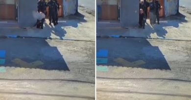 VIDEO: Un policía escapa de la muerte por escasos centímetros durante un tiroteo