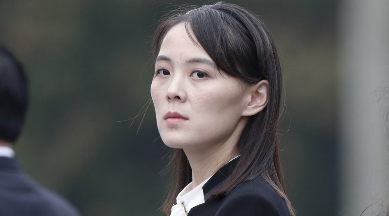 Hermana de Kim Jong-un advierte a un aliado de EE.UU.