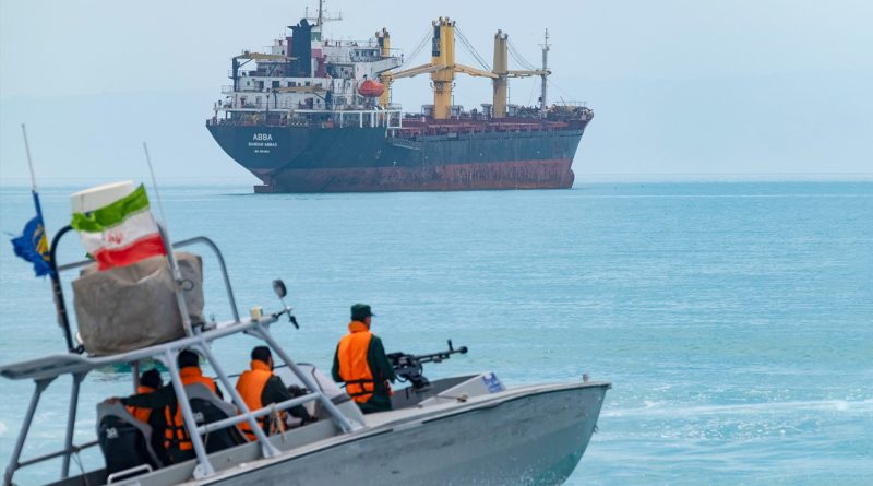 Irán lanza una severa advertencia a los buques y fuerzas de EE.UU.