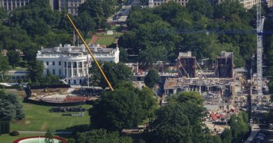 Jueces frenan el salón de baile de la Casa Blanca y recuerdan a Trump que es un "inquilino temporal"