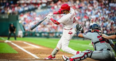 Luis Arráez batea su primer cuadrangular con Filadelfia