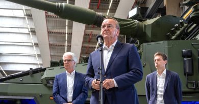 Ministro alemán desvela por accidente un secreto militar sobre el envío de armas a Ucrania