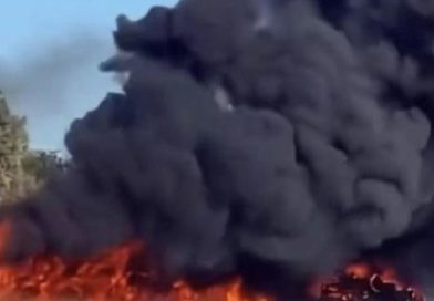 VIDEO: Explosión masiva convierte una carretera de California en un infierno