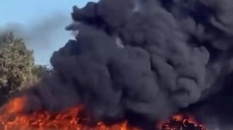 VIDEO: Explosión masiva convierte una carretera de California en un infierno