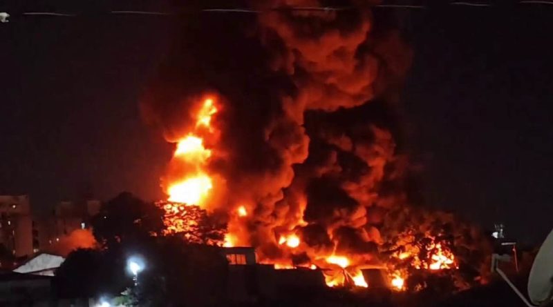 VIDEO: Fuerte incendio en Caracas