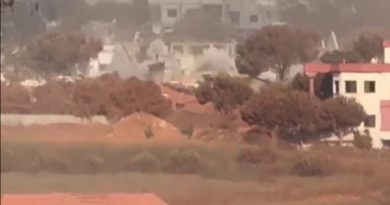 VIDEO: Fuerzas israelíes reducen a escombros viviendas de civiles desplazados en el sur del Líbano