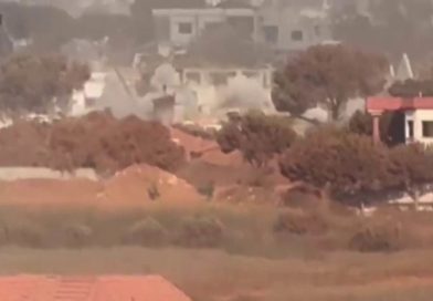 VIDEO: Fuerzas israelíes reducen a escombros viviendas de civiles desplazados en el sur del Líbano