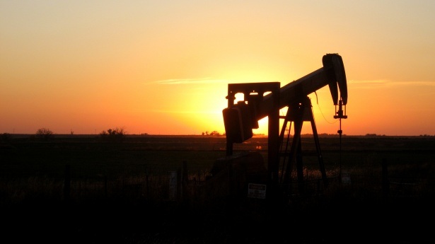 Rusia acatará los acuerdos en materia de recortes de producción de petróleo