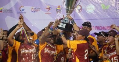 Banco de Venezuela felicitó a la selección venezolana campeona del Premundial de Béisbol Femenino - FOTO