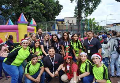 Bancrecer llevó el espíritu navideño a pacientes infantiles del Hospital Pérez Carreño - FOTO