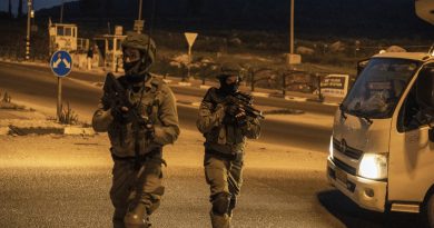 Amotinamiento en Cisjordania: un palestino muerto, cientos de heridos y varios vehículos y viviendas quemados