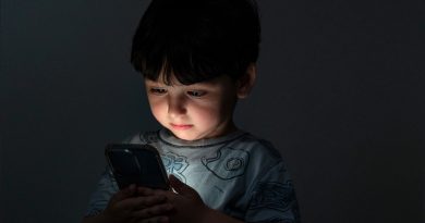 Estudio: Cada hora extra que los niños usan 'gadgets' aumenta el riesgo de suicidio
