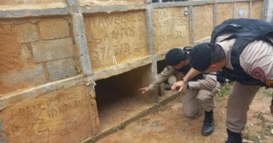 La Policía de Brasil rescata a una mujer que habían enterrado viva en un cementerio