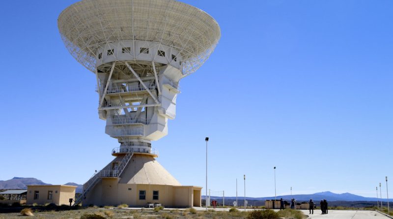 "No están mirando las estrellas": Congresista de EE.UU. tacha de "aterradora" la existencia de una estación satelital china en Argentina