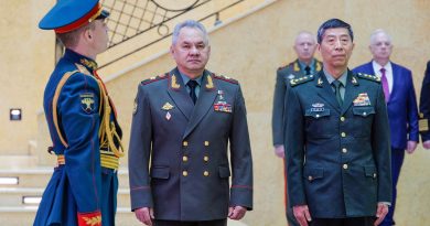 El ministro de Defensa de China invita a su homólogo ruso a visitar el país