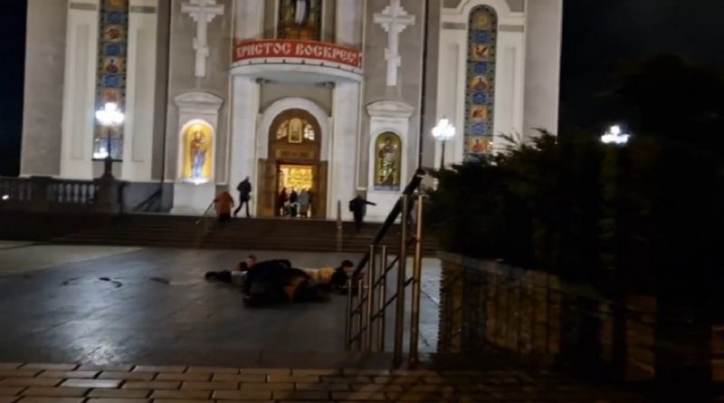 Misiles lanzados por Ucrania caen cerca de una catedral en Donetsk donde se celebraba la Pascua (VIDEOS)