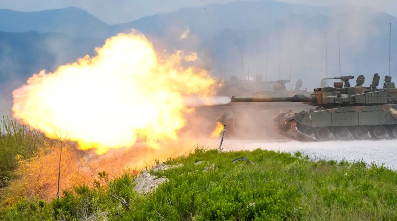 EE.UU. y Corea del Sur realizan las mayores maniobras con fuego real de su historia
