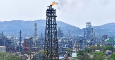 India responde al llamamiento de Borrell a restringir la venta de combustible producido con crudo ruso