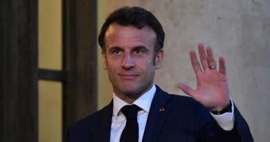 Macron: Europa debe asegurar relaciones "sostenibles" con Rusia