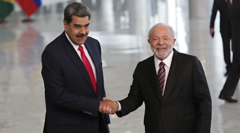 Maduro a Lula: "Venezuela quisiera ser parte de los BRICS"