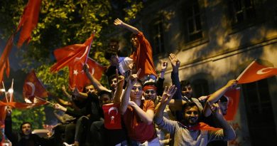 VIDEOS: Partidarios de Erdogan celebran su victoria en las elecciones presidenciales de Turquía