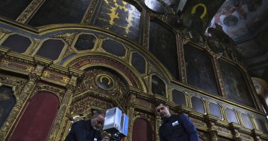 Inteligencia exterior rusa: "Occidente está robando objetos sagrados ortodoxos de Ucrania y no piensa devolverlos"