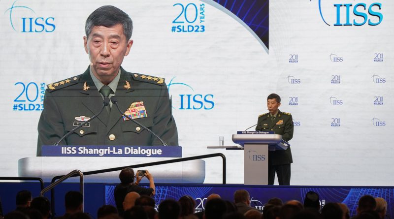 Ministro chino: Un enfrentamiento entre Pekín y Washington sería un "desastre insoportable para el mundo"