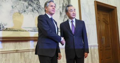 Wang Yi a Blinken: EE.UU. debe elegir entre "la cooperación o el conflicto" con China