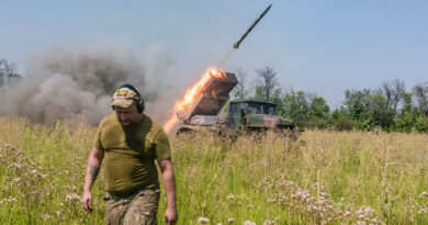 "Si hiciera lo que me enseñaron, estaría muerto": Un comandante ucraniano critica el entrenamiento occidental