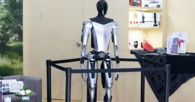 VIDEO: Tesla muestra nuevas funciones de su robot humanoide