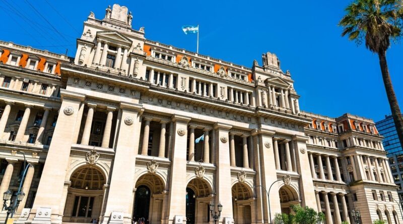 Diputados de Argentina presentarán cargos por mal desempeño contra miembros de la Corte Suprema
