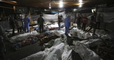 Inteligencia de EE.UU. estima que hay entre 100 y 300 muertos por el ataque al hospital en Gaza
