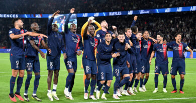 Sancionan a 4 futbolistas del PSG por cánticos ofensivos contra la afición del Marsella