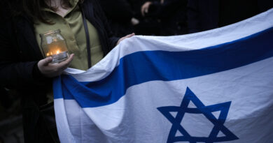 Scholz llama a los alemanes a proteger a los judíos frente al antisemitismo