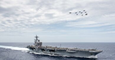 EE.UU. derriba 12 drones y varios misiles lanzados por los hutíes en el mar Rojo