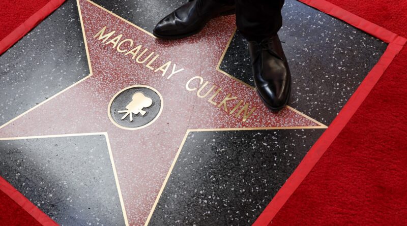 Macaulay Culkin recibió una estrella en el Paseo de la Fama de Hollywood
