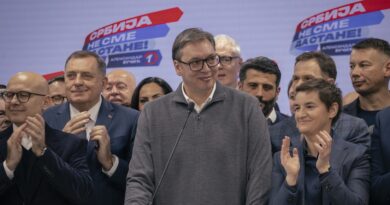 Vucic dice que Serbia no renunciará a su tradicional amistad con China y Rusia